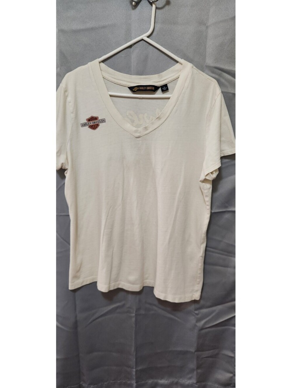 Harley-Davidson Women's Cream V-Neck Graphic T-Shirt - Size XL